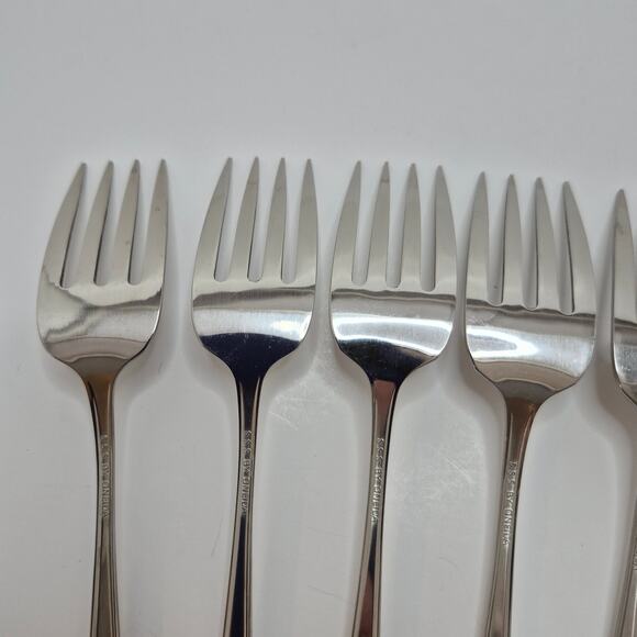 Oneida SSS Maestro St Leger Salad Forks Set of 7 Forks Stainless - Picture 10 of 15